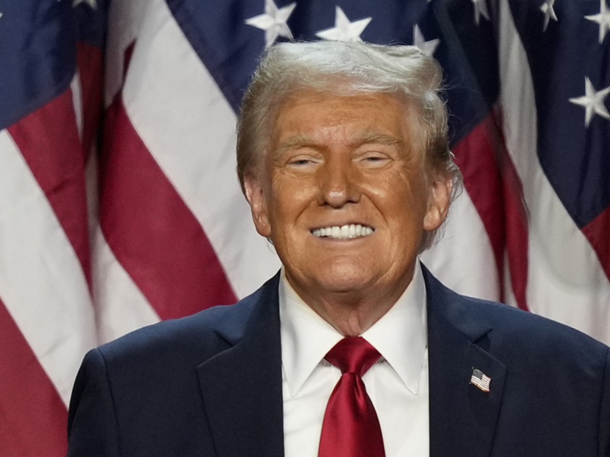 Η Στρατηγική της «Μέγιστης Πίεσης» Ο Ντόναλντ Τραμπ κλιμακώνει τη ρητορική του, θέτοντας ένα αυστηρό δίλημμα στην Τεχεράνη