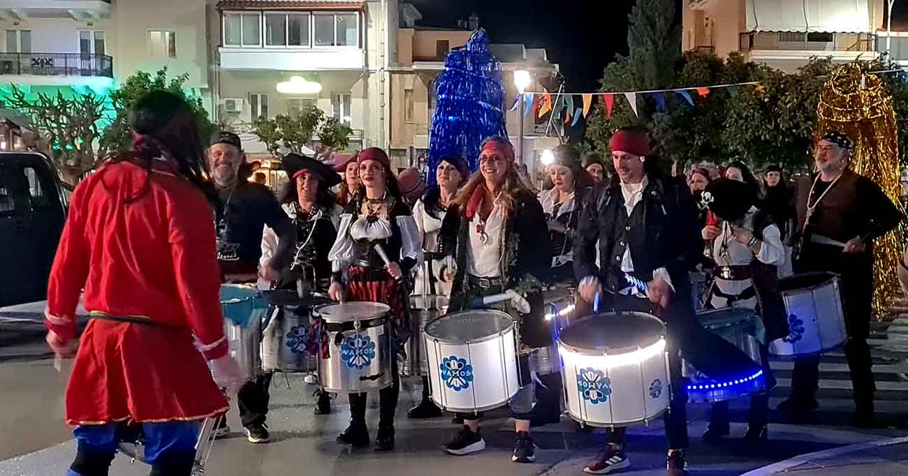 i-Άgios-nikolaos-se-apokriatikous