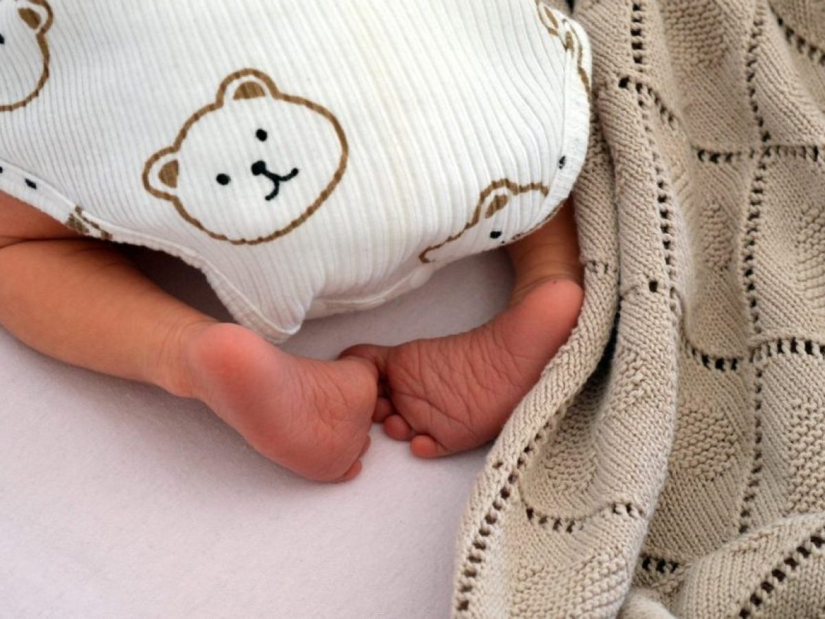 Ιατρικό θαύμα: Γεννήθηκε το πρώτο μωρό στη Βρετανία με μεταμόσχευση μήτρας από νεκρή δότρια