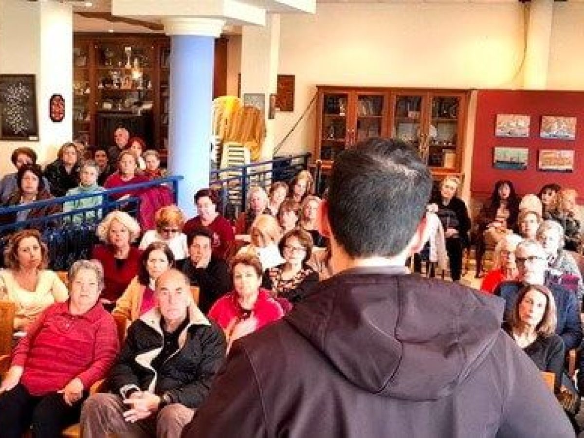 Ιδιαίτερα επιτυχημένη η ενημερωτική ομιλία στο Κ.Α.Π.Η. Μοσχάτου για τις απάτες κατά ηλικιωμένων (εικόνες)