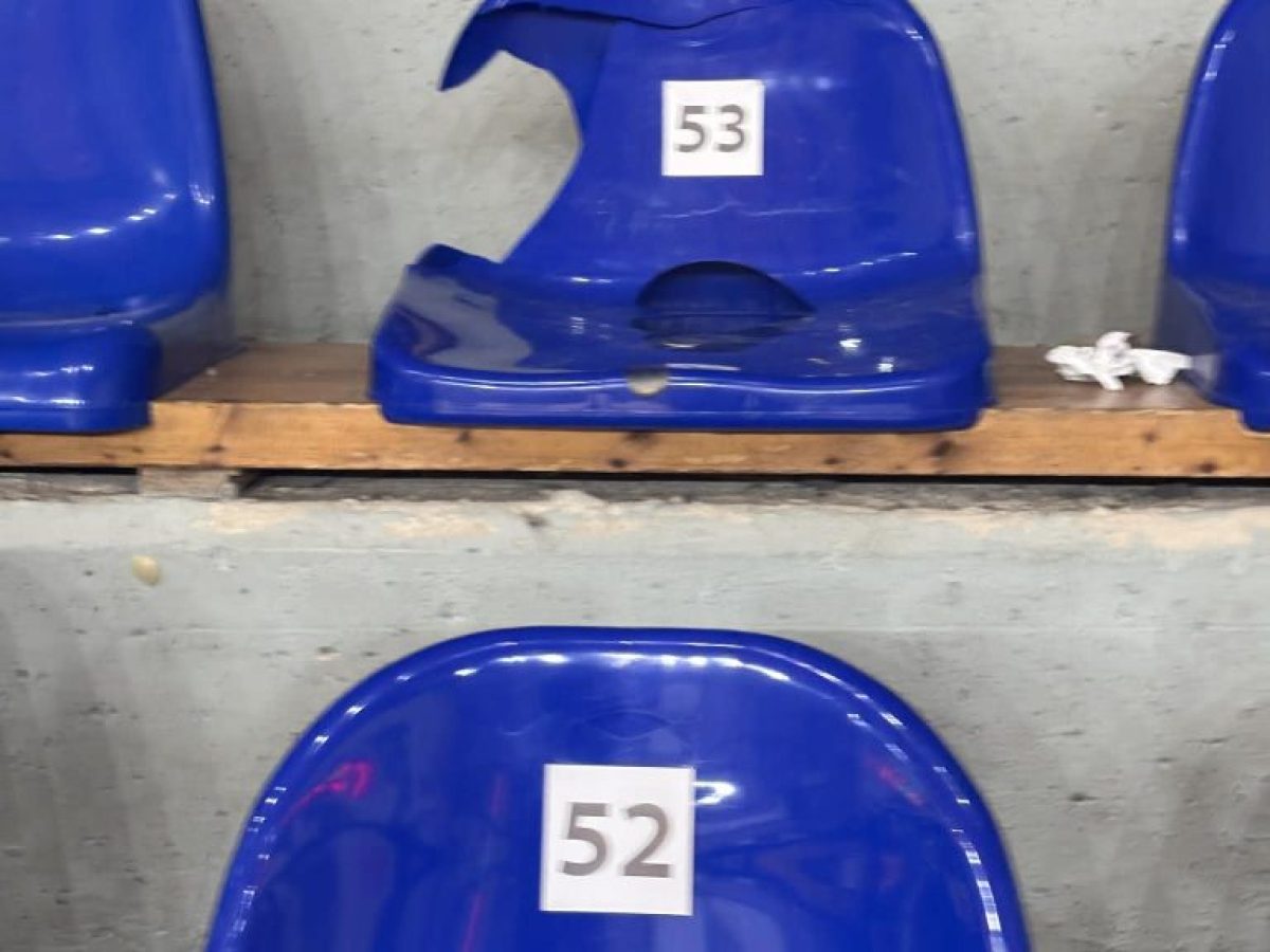 Εικόνες ντροπής στο Κλειστό Λευκάδας μετά τους σχολικούς αγώνες ΦΩΤΟ