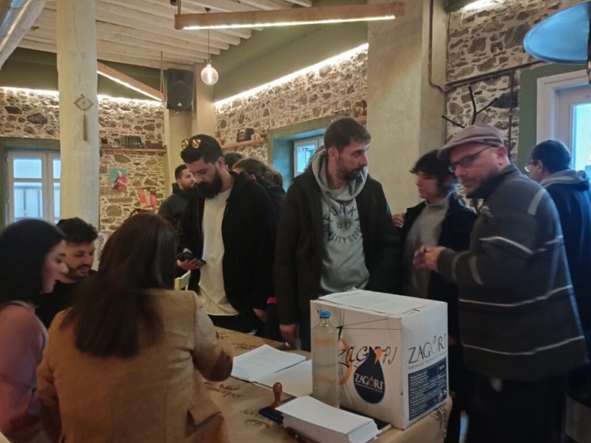 Υπό τη σκιά των λουκέτων από τις πέργκολες οι εκλογές στην «Ασπίδα»