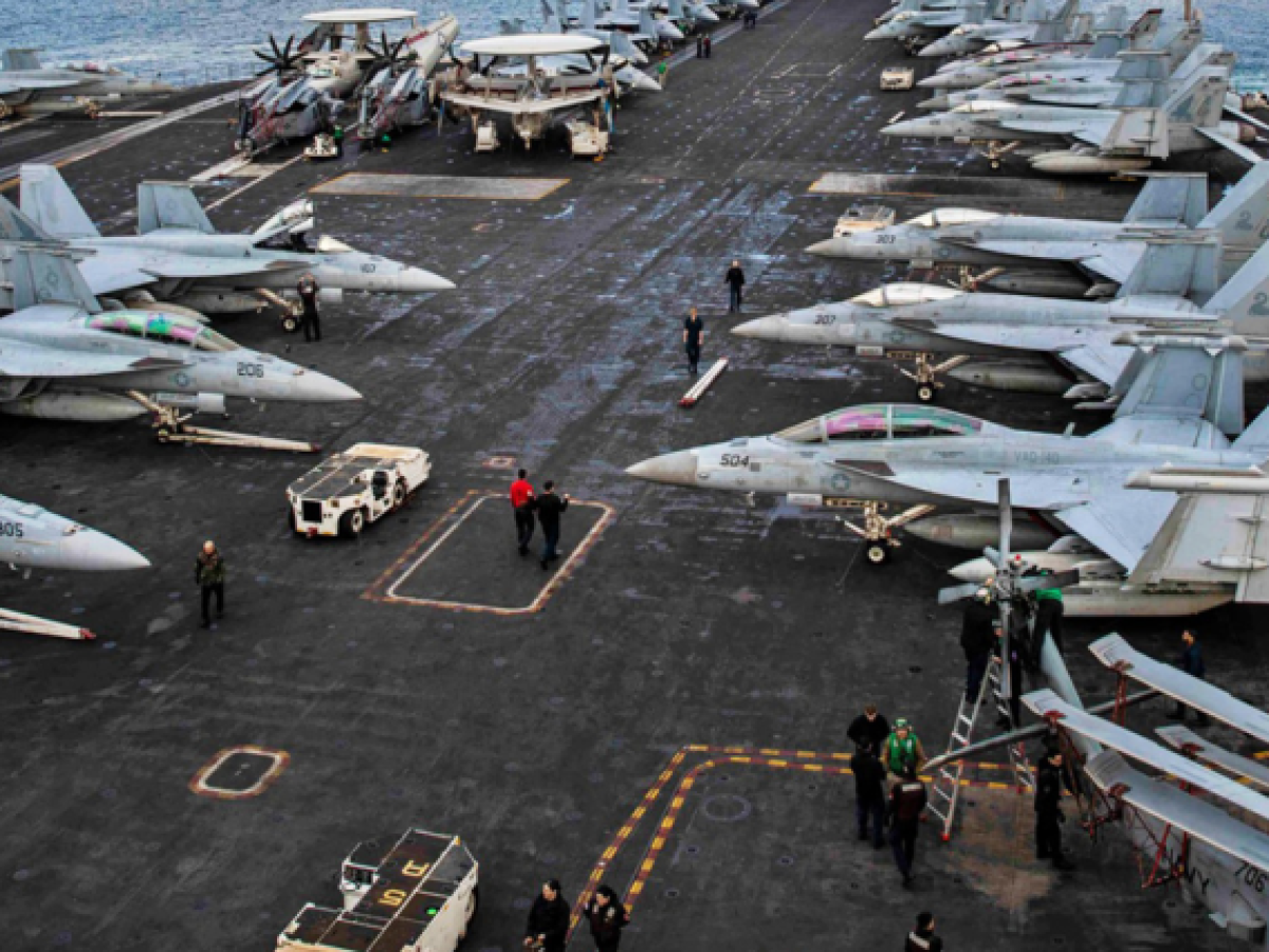 ΗΠΑ – Ιράν: Στρατιωτική «Απόβαση» στην Ανατολική Μεσόγειο και τον Κόλπο