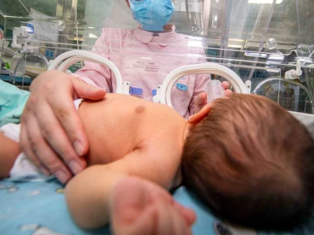 Ηράκλειο: Mια αγκαλιά για νεογνά σε μονάδες νοσηλείας