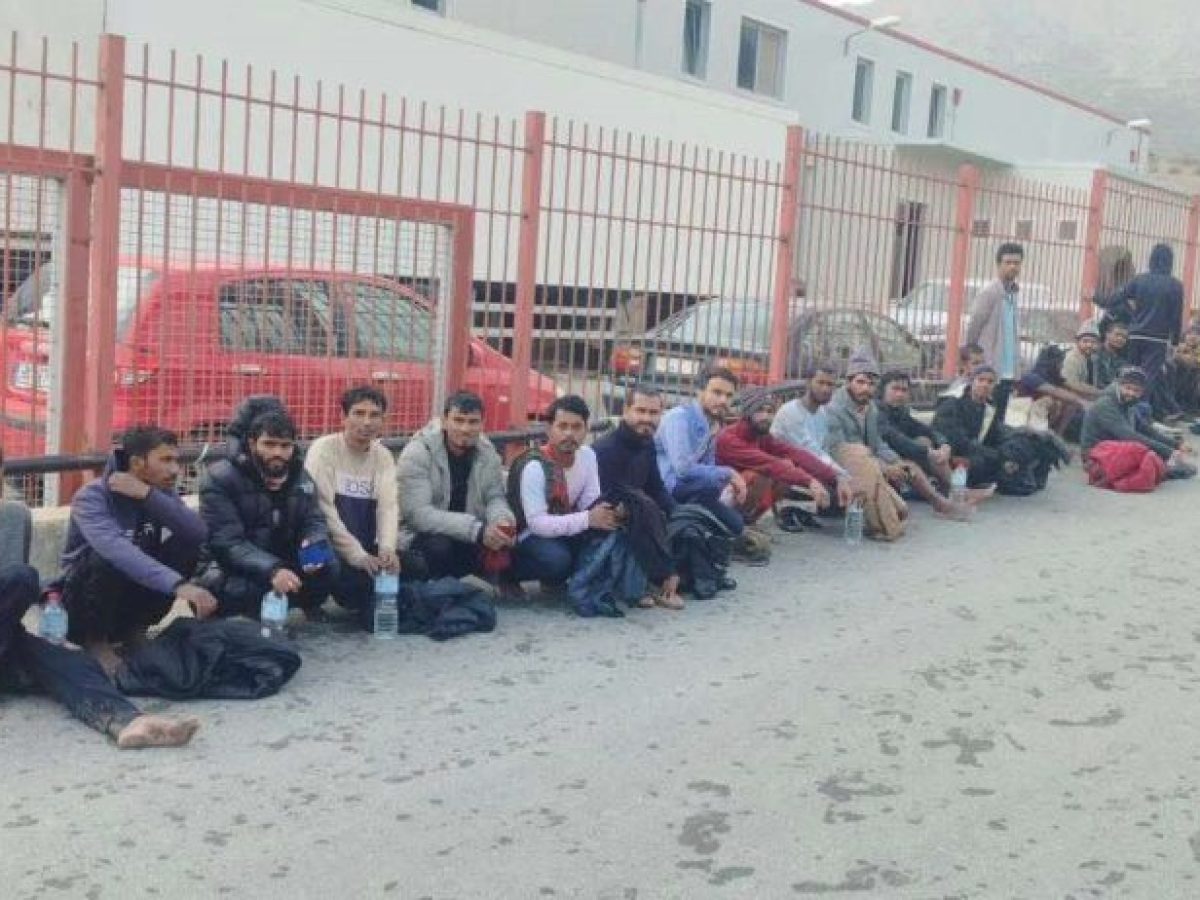 Ηράκλειο: Νέα άφιξη παράτυπων μεταναστών παρά τους σφοδρούς ανέμους