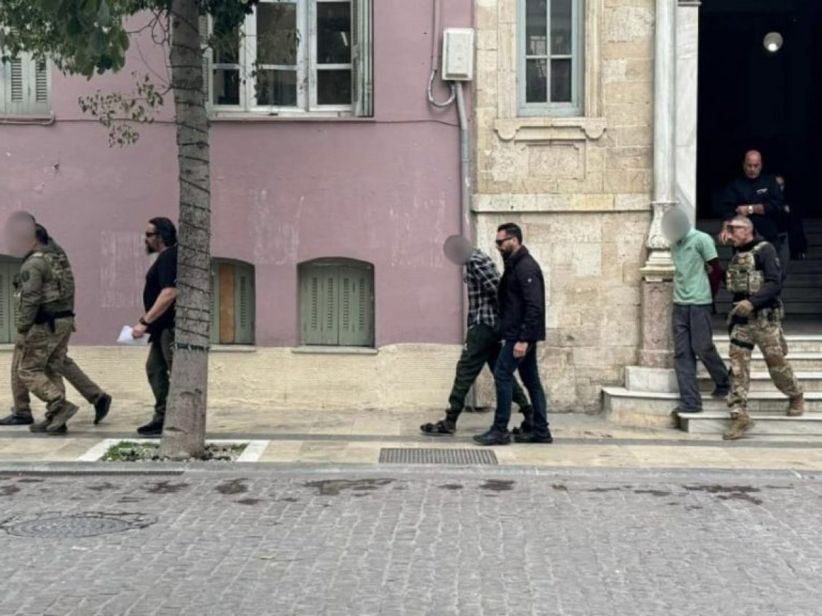 Ηράκλειο: Προσωρινά κρατούμενοι οι τρεις Σουδανοί για διακίνηση μεταναστών