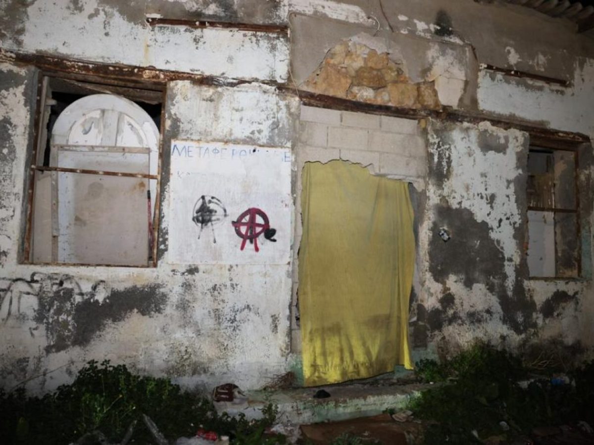 &Eta;&rho;ά&kappa;&lambda;&epsilon;&iota;&omicron;: &Beta;&rho;έ&theta;&eta;&kappa;&epsilon; &nu;&epsilon;&kappa;&rho;ό&sigmaf; 40&chi;&rho;&omicron;&nu;&omicron;&sigmaf; &ndash; Έ&gamma;&kappa;&lambda;&eta;&mu;&alpha; &delta;&epsilon;ί&chi;&nu;&omicron;&upsilon;&nu; &tau;&alpha; &sigma;&tau;&omicron;&iota;&chi;&epsilon;ί&alpha;