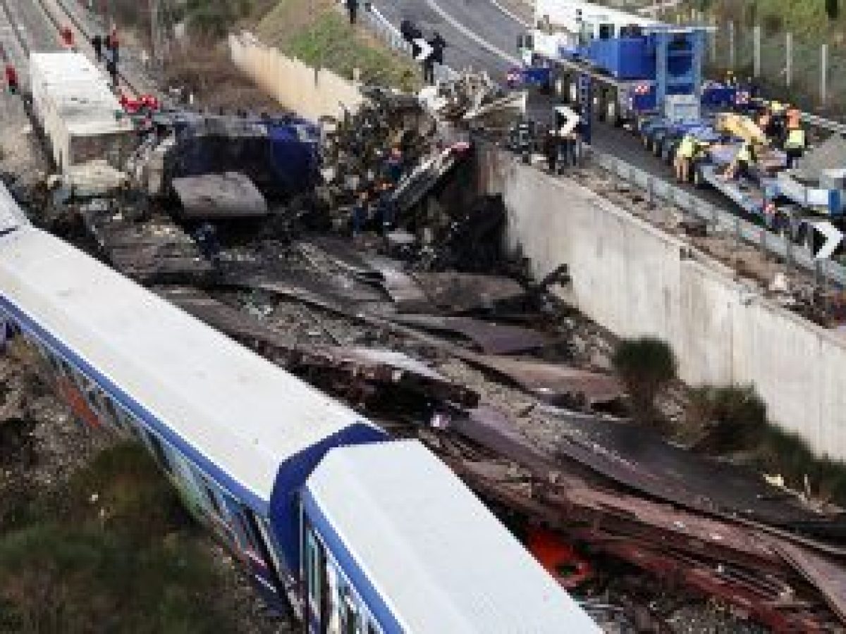 Κάλεσμα της Ομοσπονδίας Γονέων της ΑΜΘ για συμμετοχή στα συλλαλητήρια για τα 3 χρόνια από την τραγωδία των Τεμπών