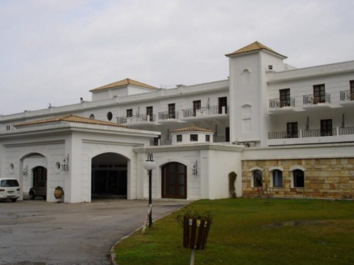 Καμένα Βούρλα: Οι νέοι παίκτες του ιαματικού τουρισμού και η προοπτική μεταμόρφωσης της λουτρόπολης