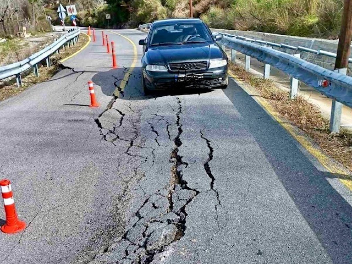 Κατολίσθηση στην παλιά εθνική οδό Καλαμάτας–Σπάρτης –  Μέσω παράκαμψης η κυκλοφορία
