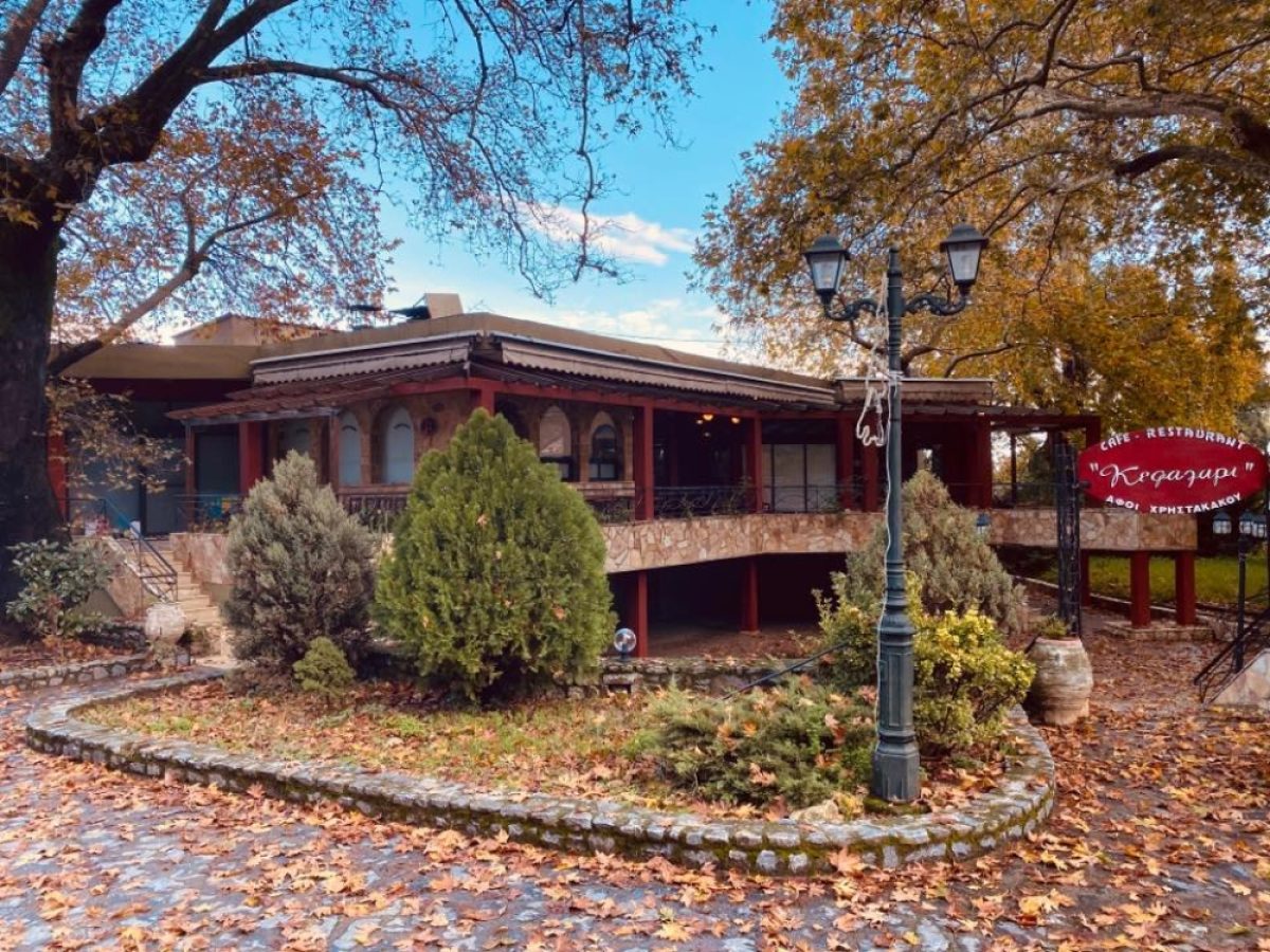 Κέφι και ξεφάντωμα… εκτός υπηρεσίας στη χοροεσπερίδα της Ένωσης Αστυνομικών Υπαλλήλων Λακωνίας