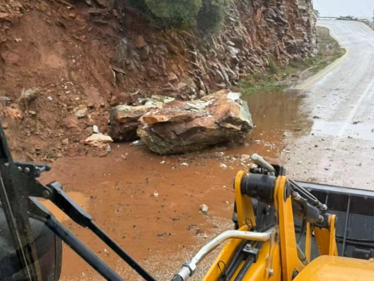 Καιρικά φαινόμενα στη Νάξο: Παρεμβάσεις του Επαρχείου για κατολισθήσεις και φερτά υλικά