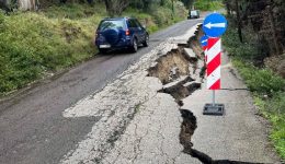 kerkira-diakopi-kikloforias-metaxi-&Alpha;gion-1
