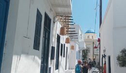 kiklades-ischiri-touristiki-kinisi-apo