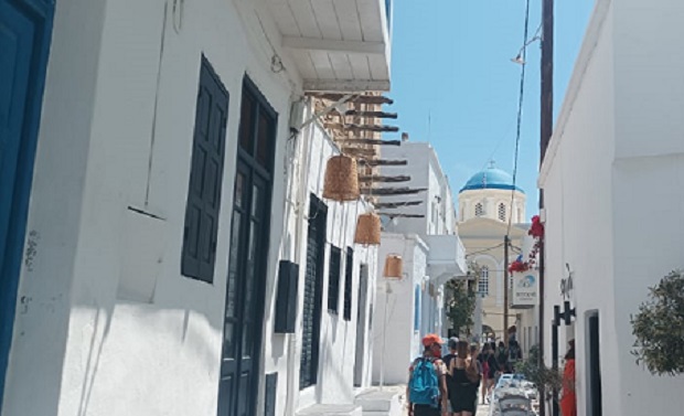 kiklades-ischiri-touristiki-kinisi-apo