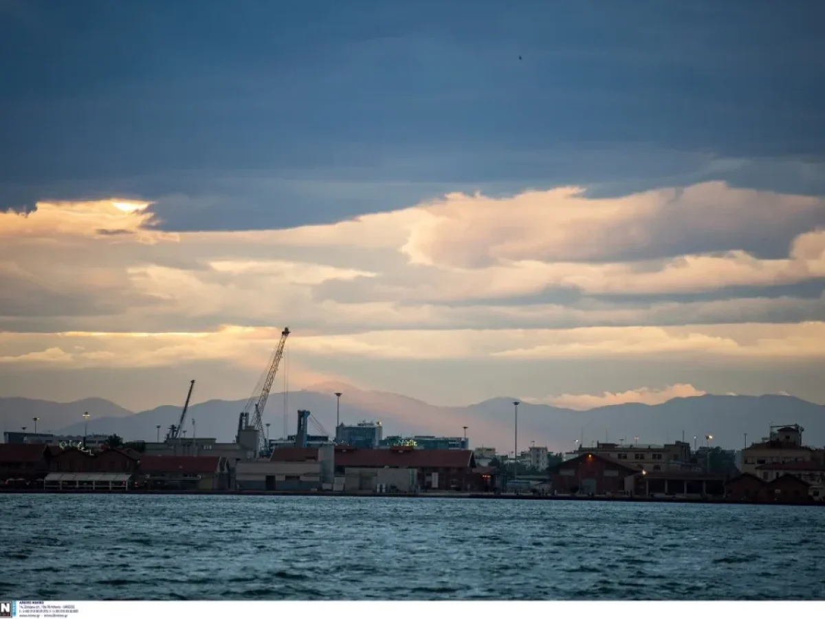 Κυριακή της Αποκριάς με βροχές, χιόνια και πτώση θερμοκρασίας – Νεφώσεις και βοριάδες στη Θεσσαλονίκη