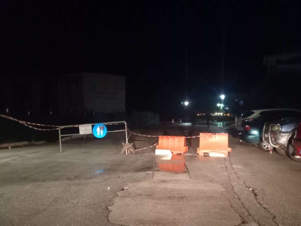 Κλειστός ο δρόμος στην Αγγέλου Σικελιανού για λόγους ασφαλείας