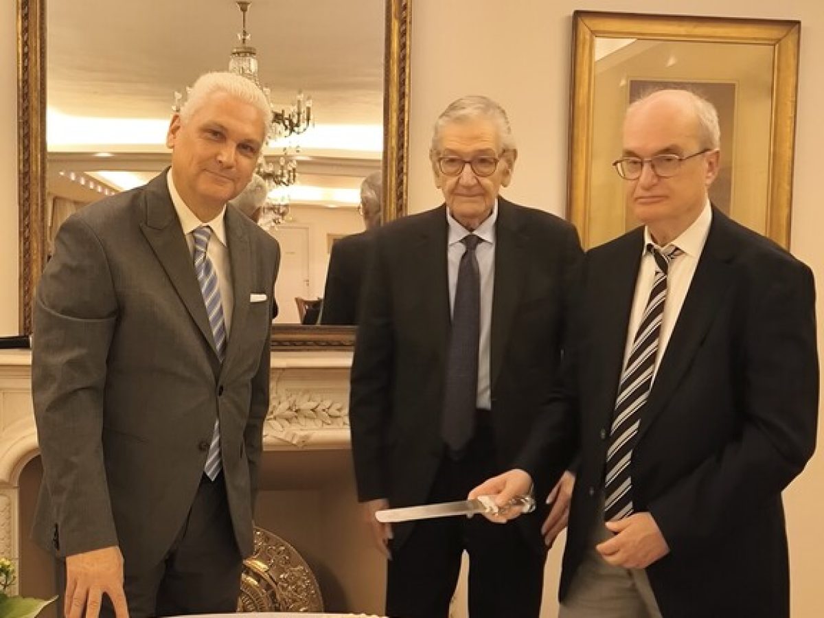 Κοπή πίτας και ανασκόπηση δράσεων για το 2025 για το ΙΝΑΔΕ