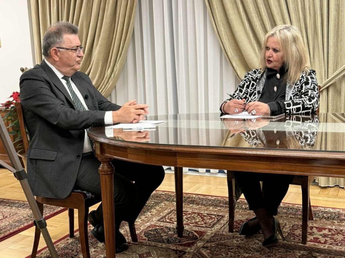 &Kappa;ό&rho;&iota;&nu;&theta;&omicron;&sigmaf;: &Alpha;&pi;&omicron;&lambda;&omicron;&gamma;&iota;&sigma;&mu;ό&sigmaf; &tau;&omega;&nu; &pi;&epsilon;&pi;&rho;&alpha;&gamma;&mu;έ&nu;&omega;&nu; &Sigma;&tau;&alpha;&upsilon;&rho;έ&lambda;&eta; &gamma;&iota;&alpha; &tau;&eta;&nu; &pi;&epsilon;&rho;&alpha;&sigma;&mu;έ&nu;&eta; &epsilon;&beta;&delta;&omicron;&mu;ά&delta;&alpha;