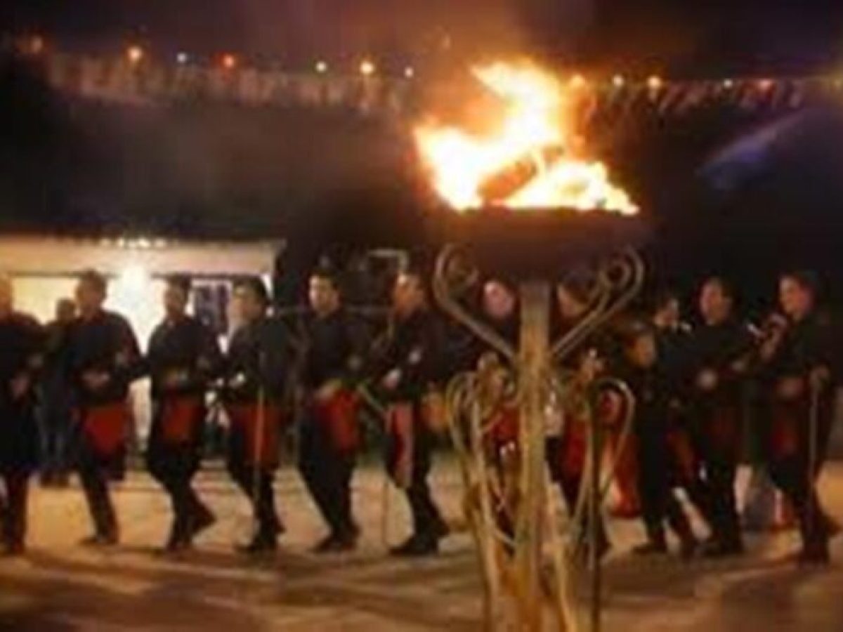 &Kappa;&omicron;&zeta;&alpha;&nu;ί&tau;&iota;&kappa;&eta; &Alpha;&pi;&omicron;&kappa;&rho;&iota;ά &mu;&epsilon; ά&nu;&alpha;&mu;&mu;&alpha; &Phi;&alpha;&nu;ώ&nu;