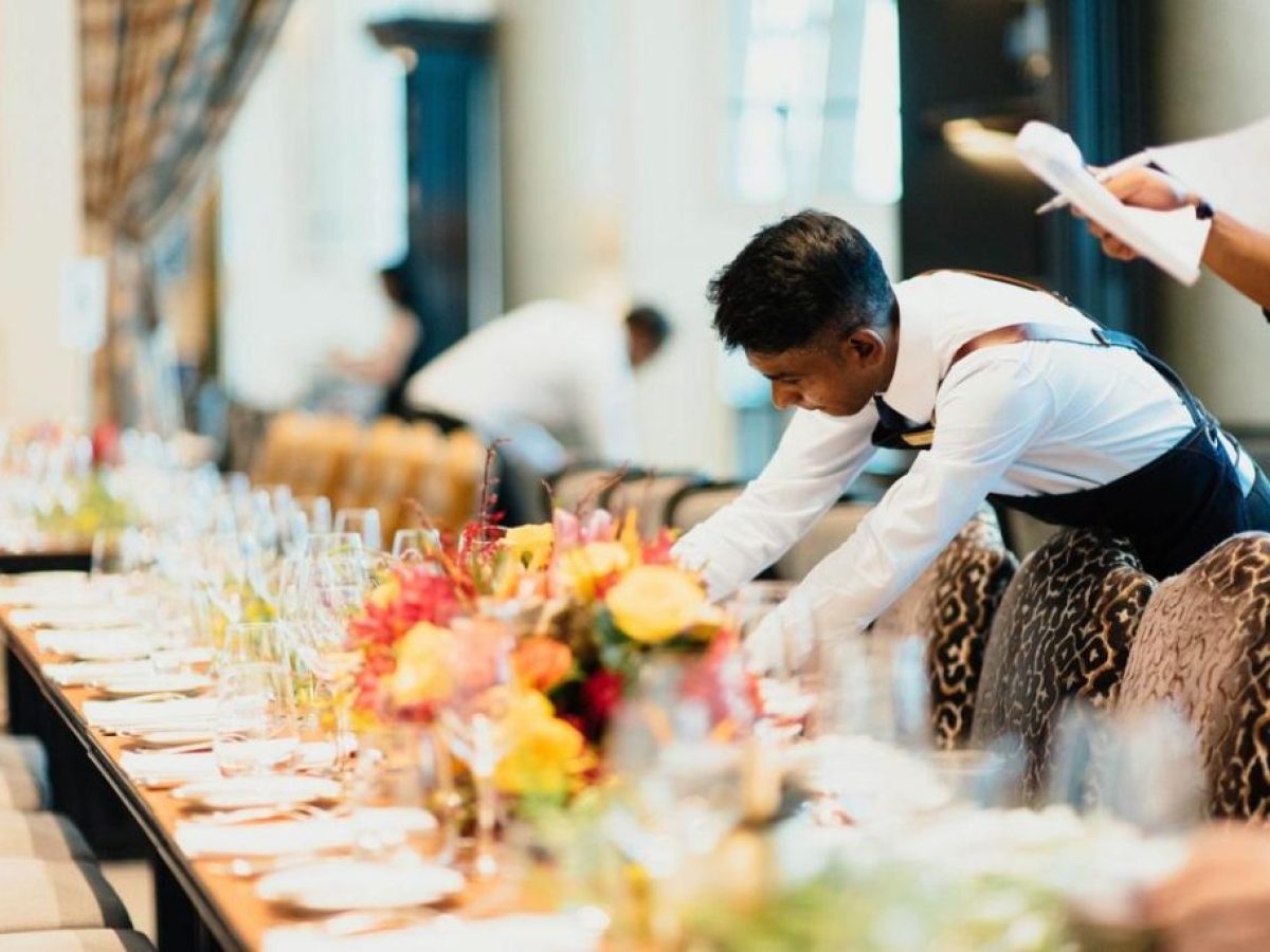 Κρήτη: Χιλιάδες εργαζόμενοι από Φιλιππίνες, Νεπάλ, Βιετνάμ και Ινδία έρχονται να δουλέψουν στον τουρισμό