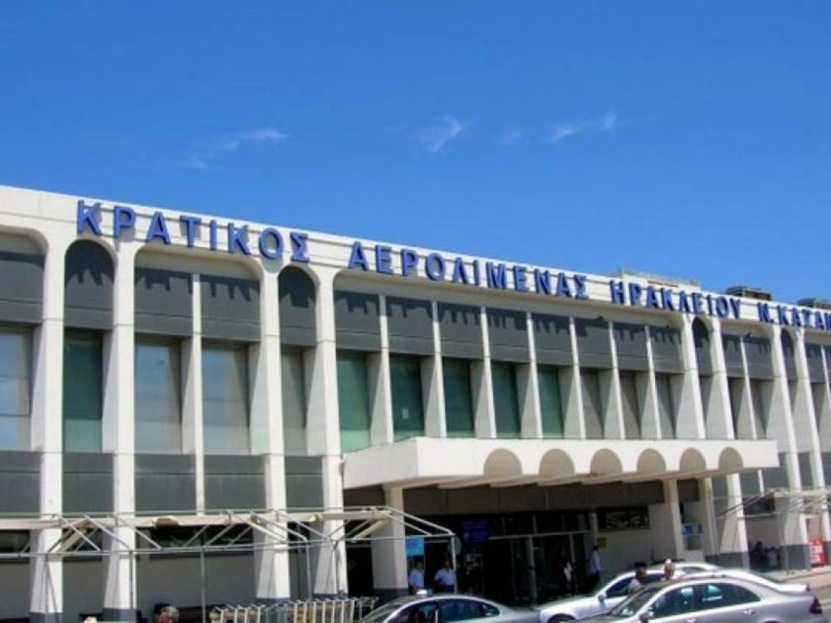 Κρήτη: Επέστρεψε νικήτρια η αποστολή του ΟΦΗ – Δείτε φωτογραφίες και βίντεο από τη θερμή υποδοχή τους στο αεροδρόμιο