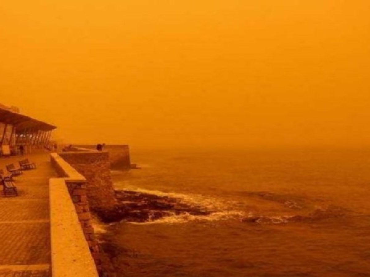 Κρήτη: “Πνιγμένη” στην αφρικανική σκόνη – Με ριπές 120 χλμ την ώρα την χτυπούν οι νοτιάδες