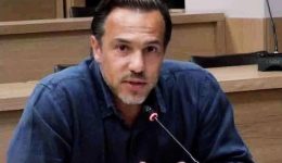 kritiki-tsalikidi-ston-apologismo-pepragmenon