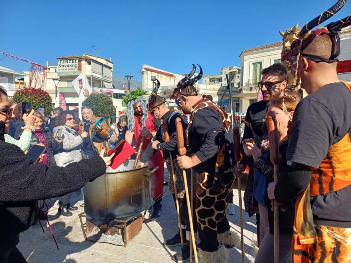 Λάρισα: Πρε πρε πρε το «μπουρανί»!- Εκατοντάδες επισκέπτες και ατέλειωτο κέφι στον Τύρναβο – ΦΩΤΟ