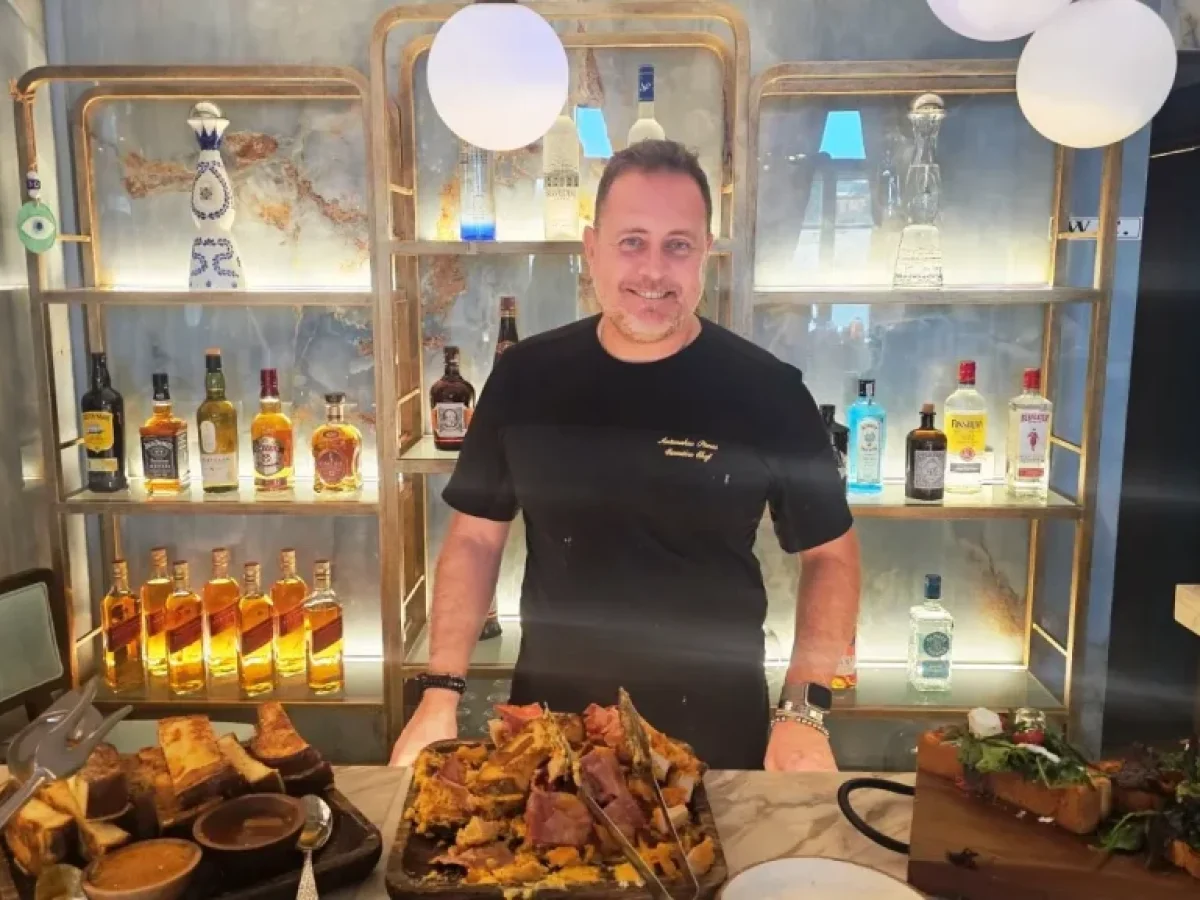 Λέρος: Brunch στο Navarone με υπογραφή Πάνου Αντώνακα