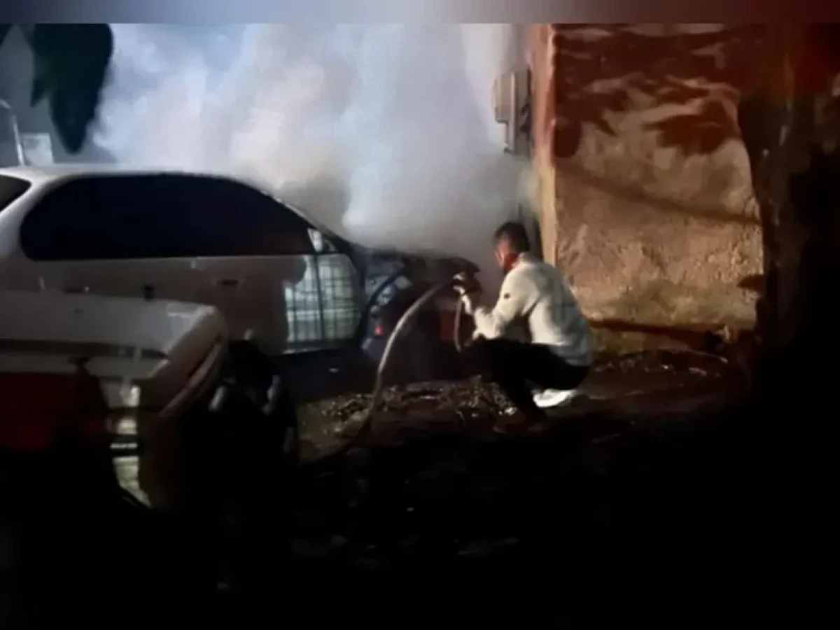 Λέρος: Πυρκαγιά σε σταθμευμένο όχημα στο Λακκί – Άμεση κινητοποίηση Δήμου και εθελοντών