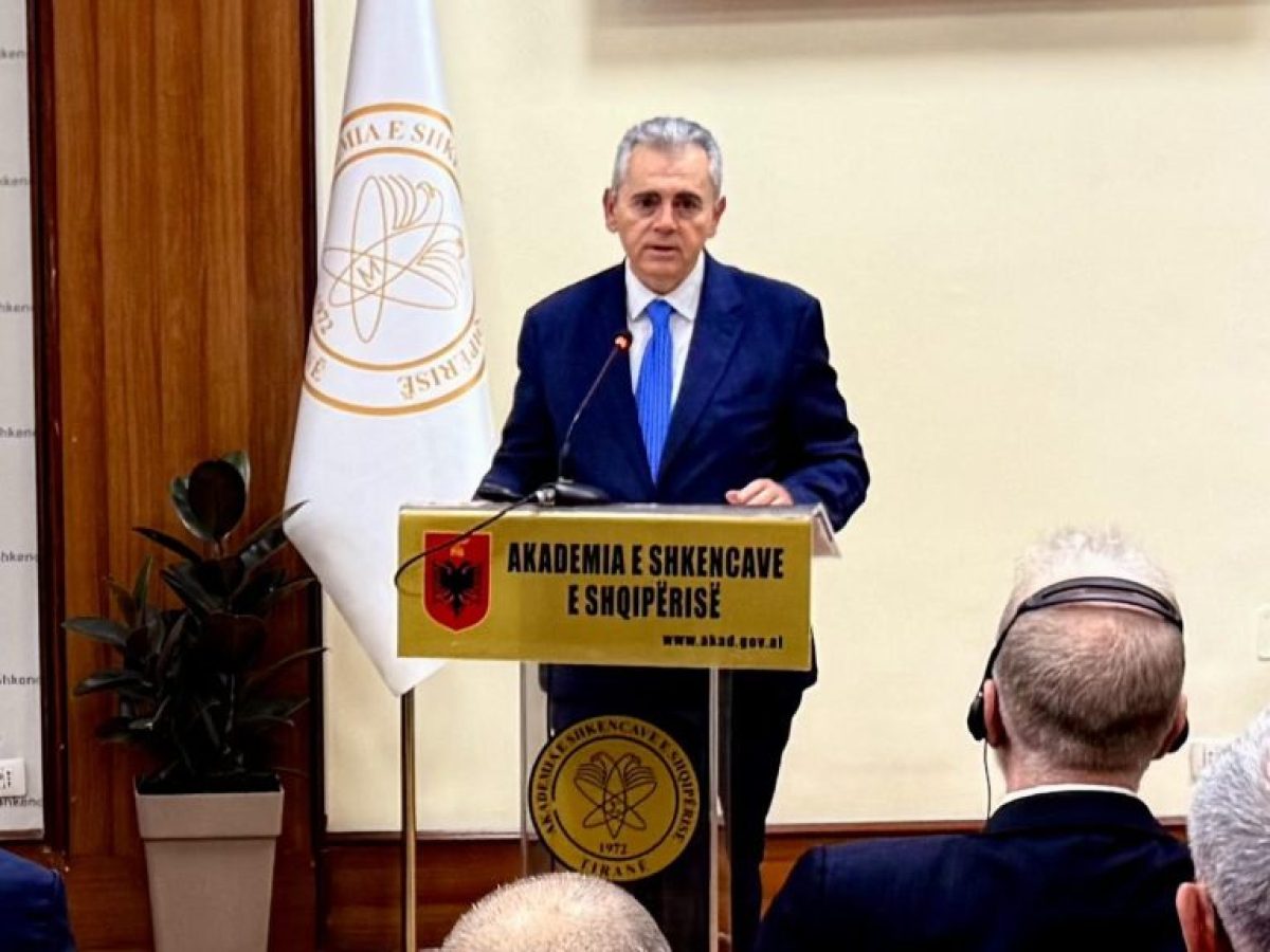 Μ. Χαρακόπουλος στα Τίρανα: Πολιτιστικό τζιχάντ κατά τον Αναστάσιο η μετατροπή της Αγίας Σοφίας σε τζαμί (ΦΩΤΟ)