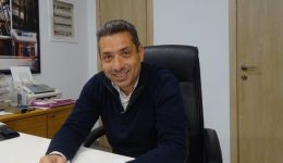 makis-kafetzis-megales-ke-fetos-1