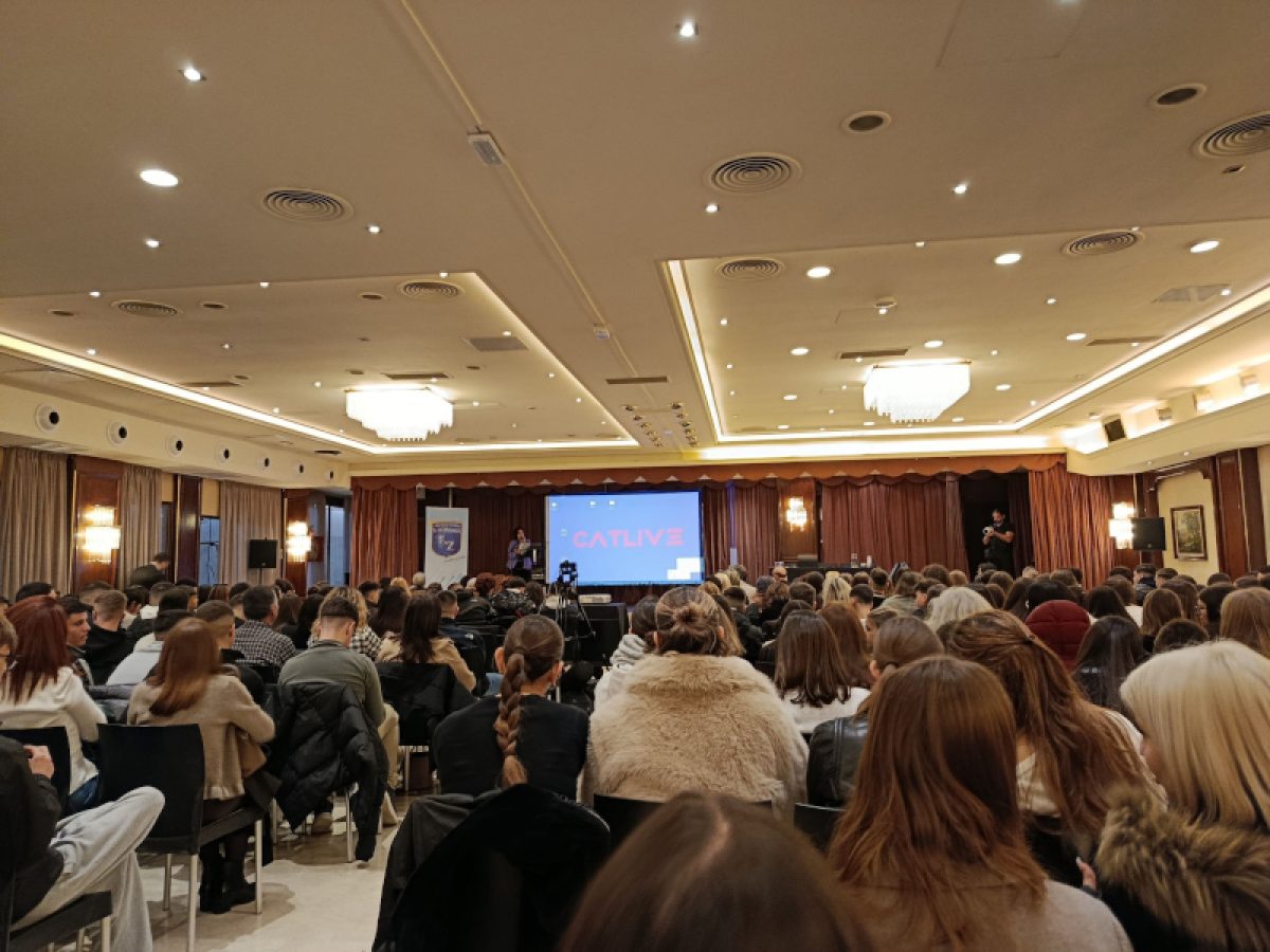 Με επιτυχία η συμμετοχή του 5ου Γυμνασίου Λαμίας στο 2ο Διεθνές Μαθητικό Συνέδριο για την Ελληνική Γλώσσα στη Βαρκελώνη