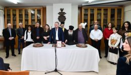 me-esiodoxia-ipodechtike-ti-nea