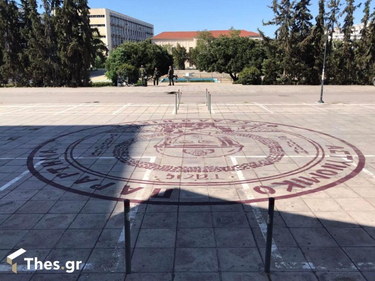 Με κερασιές, κουτσουπιές και πλατανομουριές “πρασινίζει” το ΑΠΘ – Φυτεύονται νέα δέντρα στο κάμπους