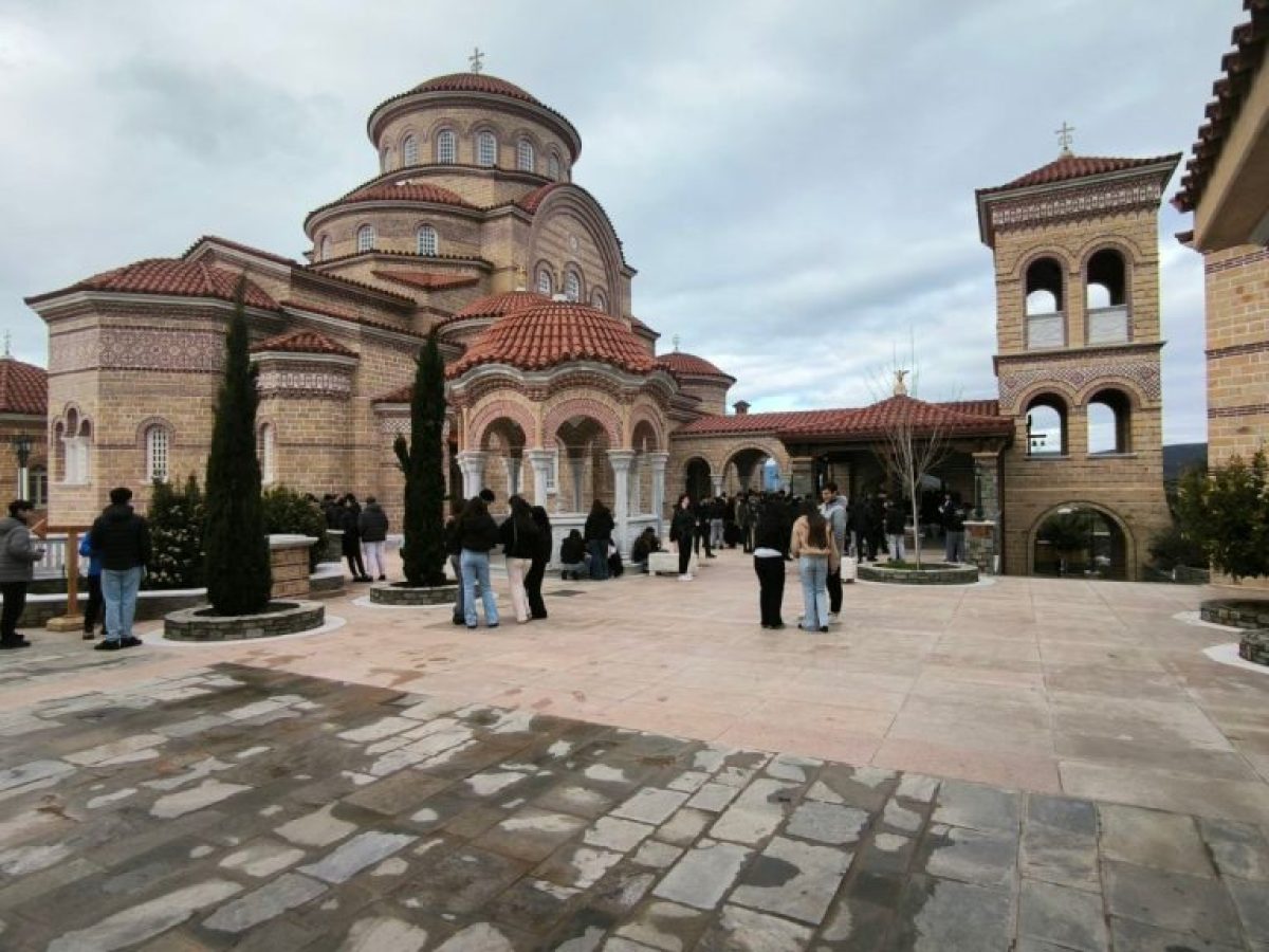 Με λαμπρότητα ο εορτασμός των 3 Ιεραρχών στην Αλεξανδρούπολη