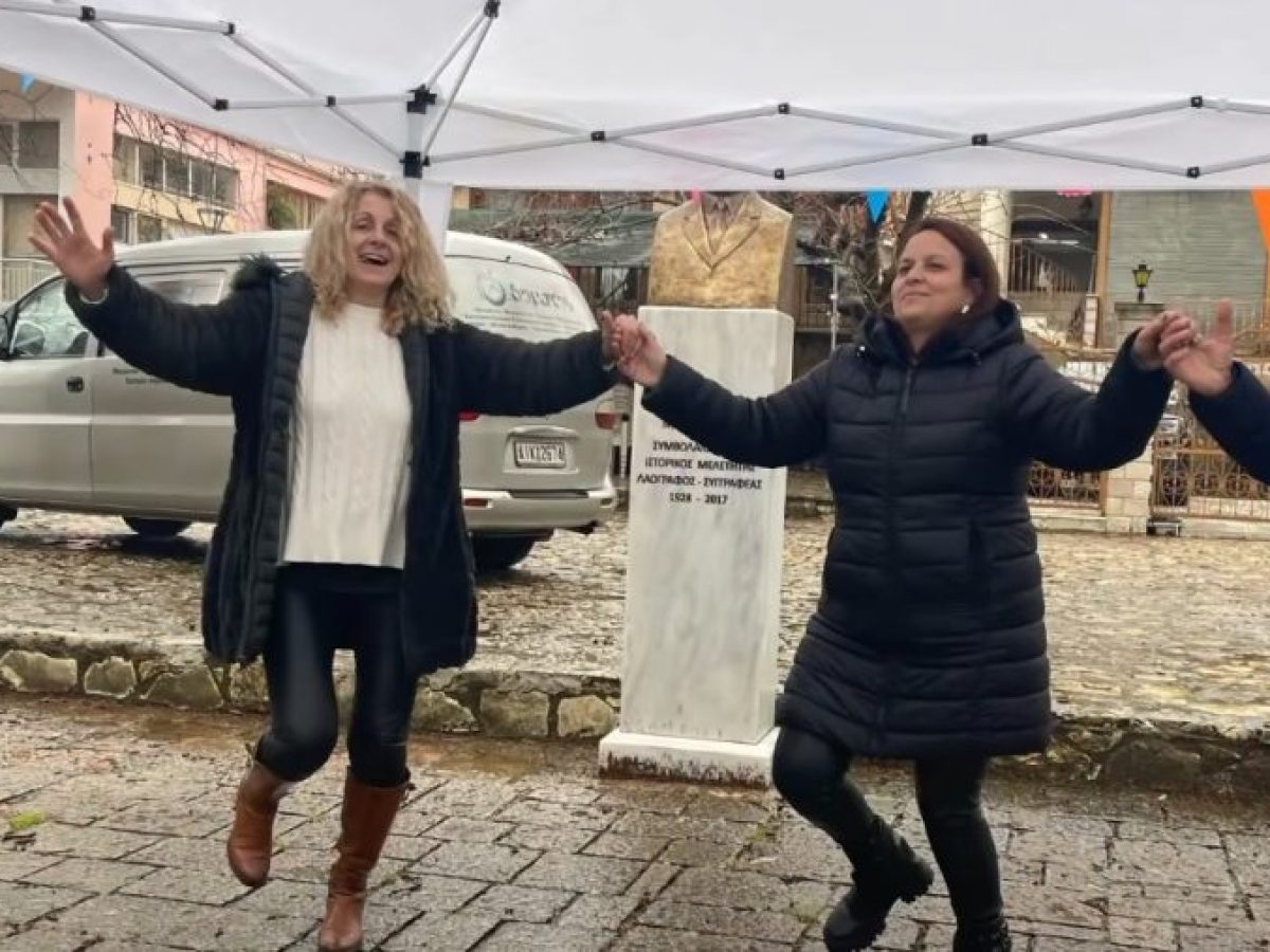 Με πολύ κέφι η Τσικνοπέμπτη στο Θέρμο παρά τον βροχερό καιρό