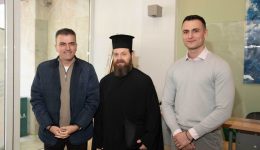 me-theatriko-taxidi-stin-odissia-1