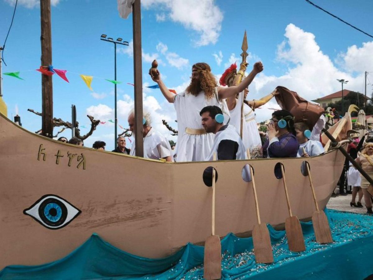 Μέχρι και ο καιρός “τρελάθηκε” στο Καρναβάλι του Πόρου [εικόνες +βίντεο]