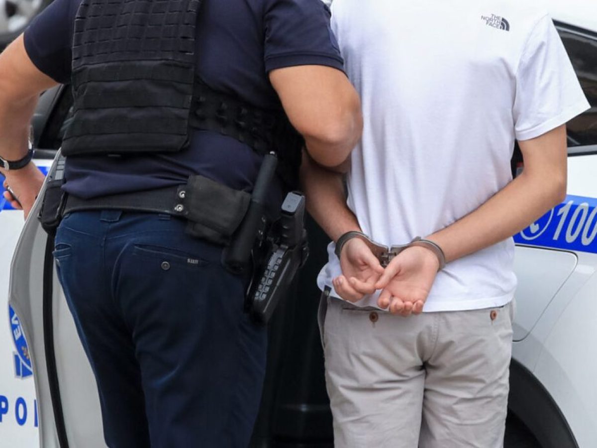 Μεγάλο «ξεσκόνισμα» της Αστυνομίας στη Στερεά – Χειροπέδες σε 13 άτομα μόνο στην Εύβοια!