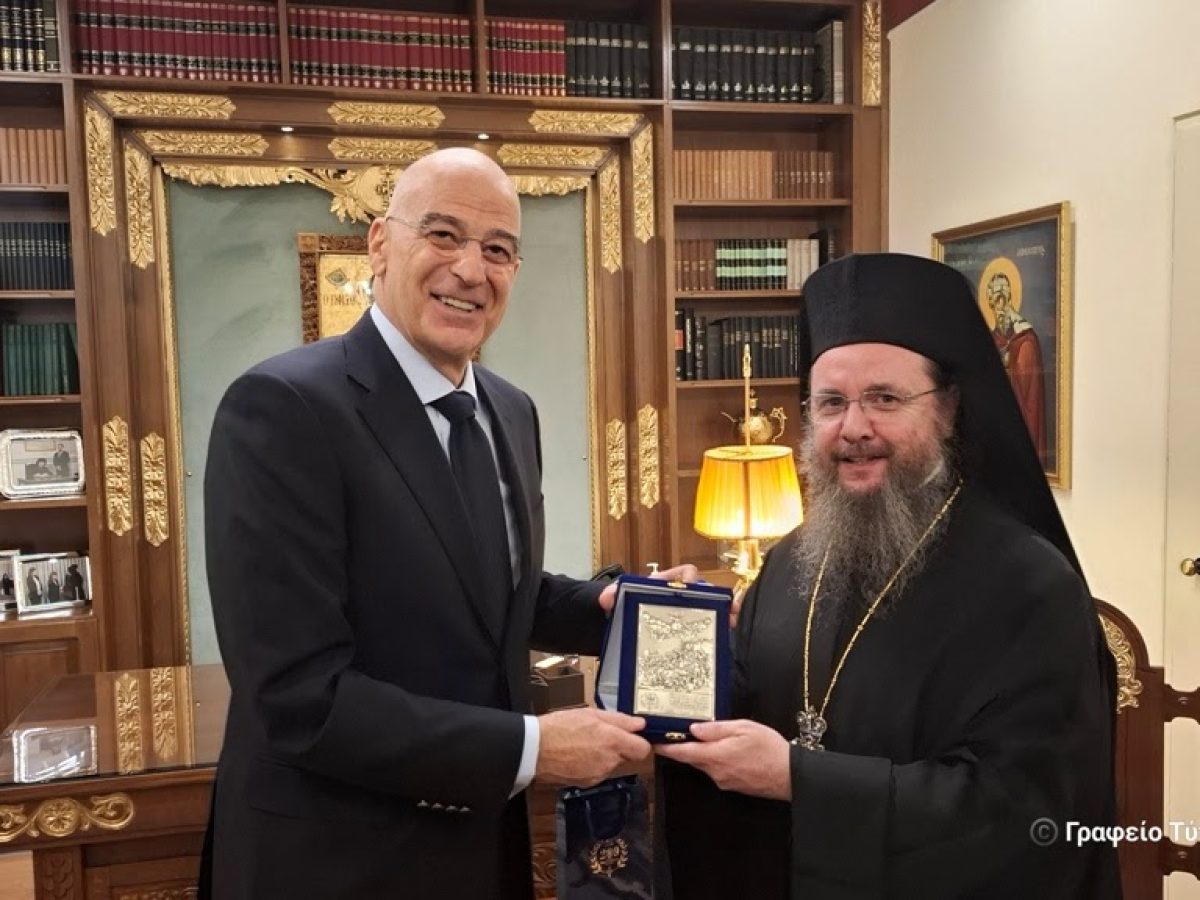 Μεσολόγγι: Ο Νίκος Δένδιας τίμησε την Ιερά Μητρόπολη και τη 200ή επέτειο της Εξόδου