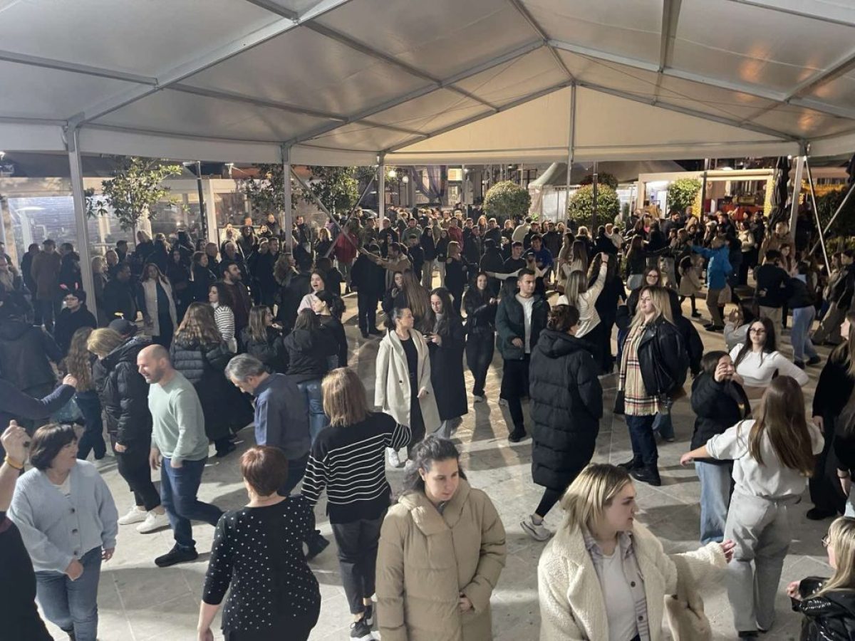 Μία βραδιά γεμάτη μουσική, χορό και πολύ κέφι στον Τύρναβο (ΦΩΤΟ)