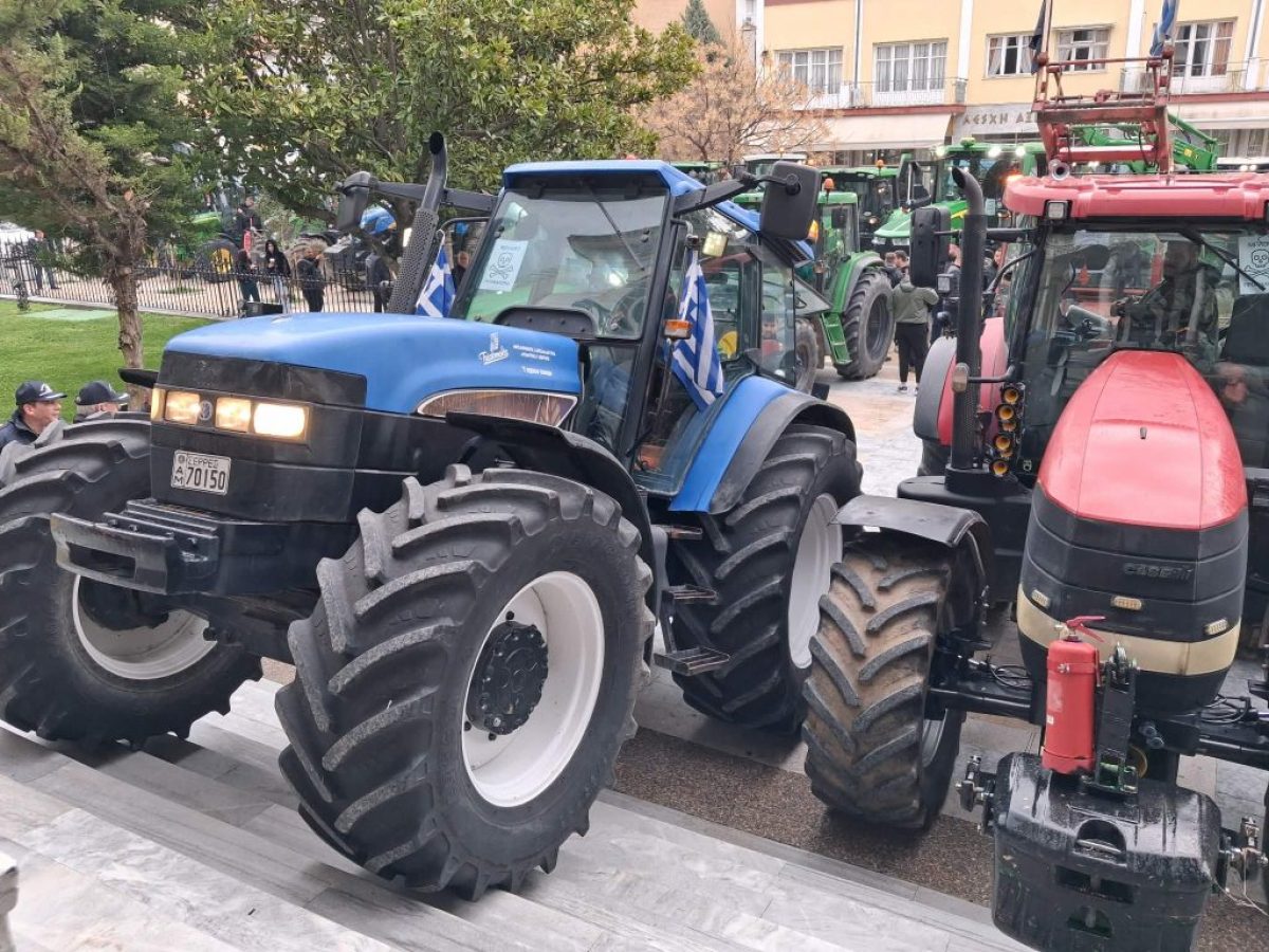 Μηχανοκίνητες πορείες με τρακτέρ πριν το συλλαλητήριο της Παρασκευής στην Αθήνα