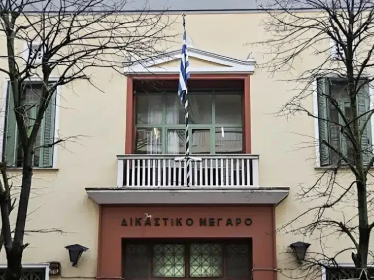 Μητέρα εγκατέλειψε στα δικαστήρια το 9,5 ετών παιδί της με αυτισμό μετά από απόφαση για την επιμέλειά του