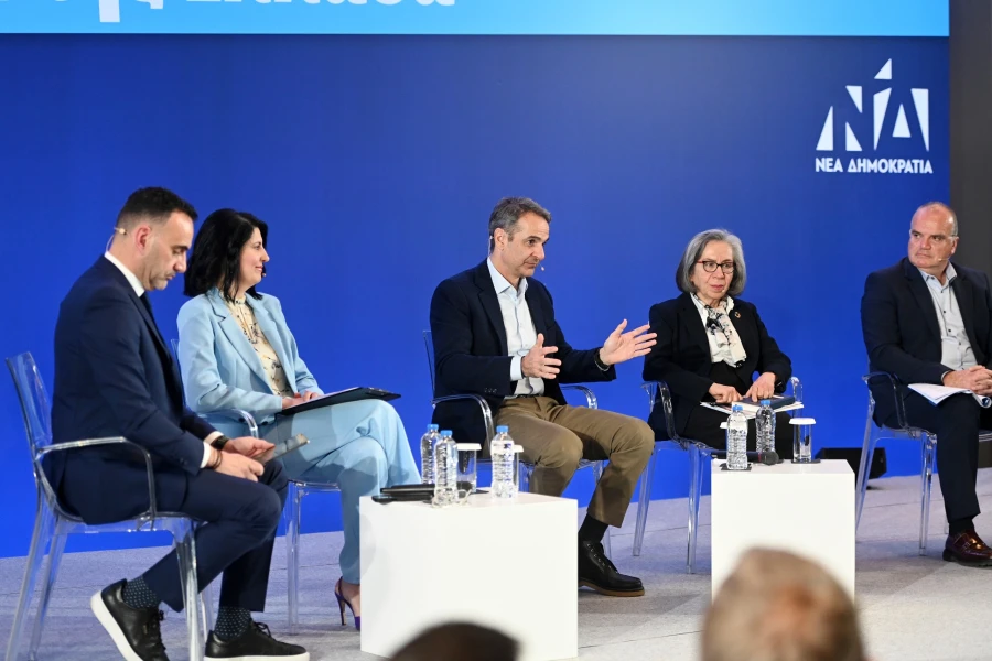 mitsotakis-sto-prosinedrio-tis-nd