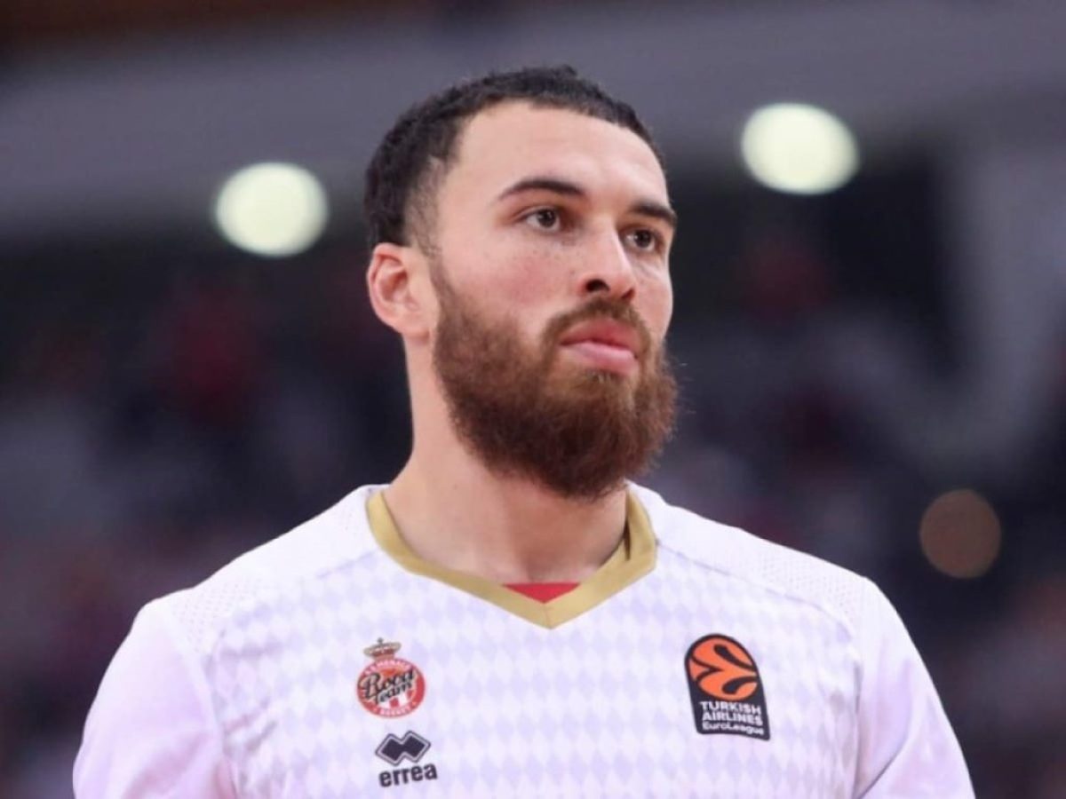 Μονέκε: «Αυτή ήταν η ατάκα μου στον Μάικ Τζέιμς για την επόμενη ομάδα του»