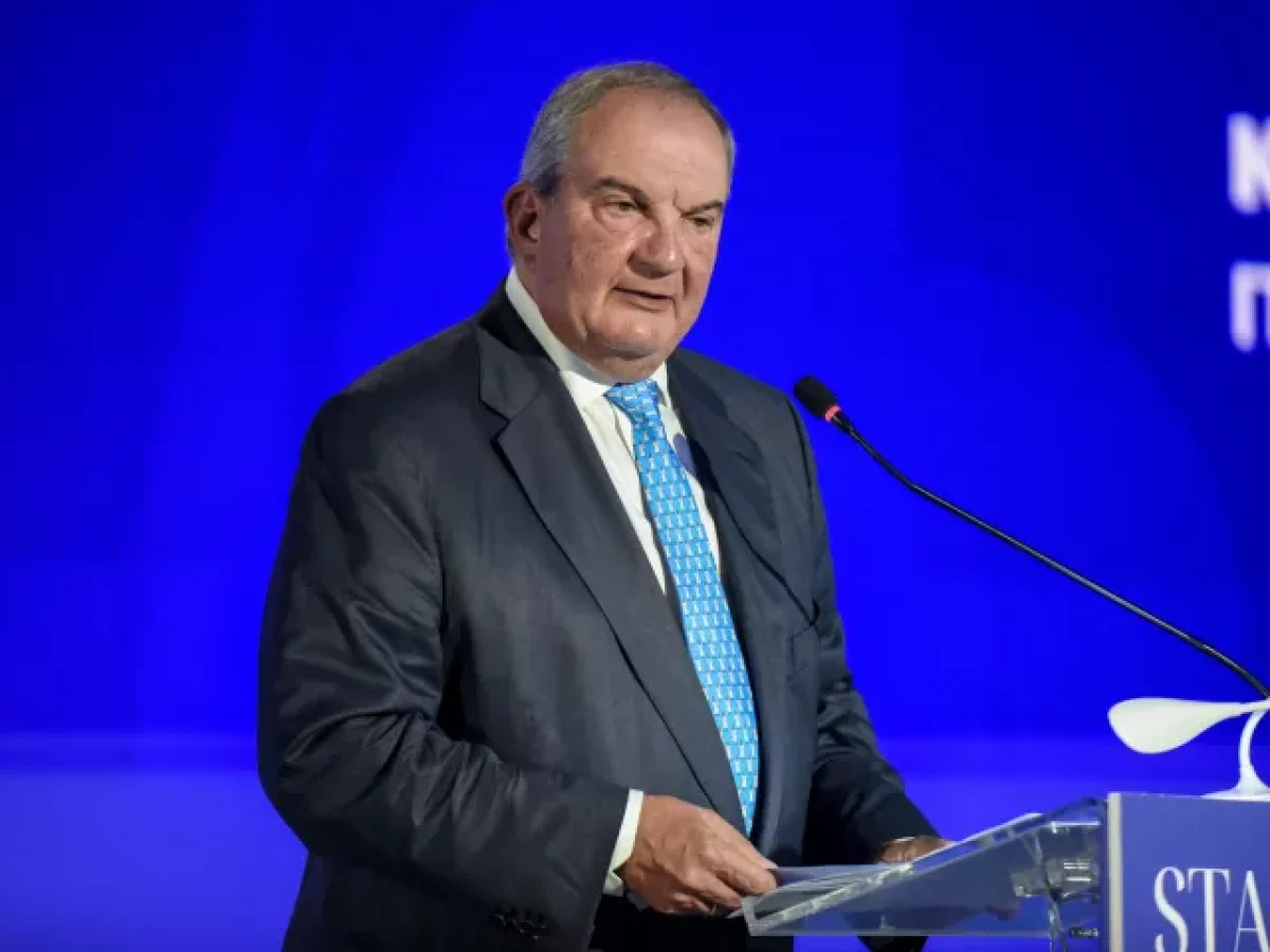 «Μπηχτές» Καραμανλή κατά Μητσοτάκη: Να ακούμε τους πιο έμπειρους αντί να τους διαγράφουμε