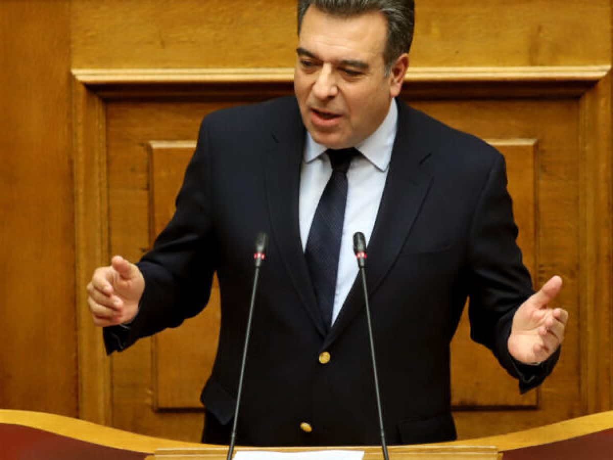 ΜΑΝΟΣ ΚΟΝΣΟΛΑΣ :  «Αναγκαιότητα το πρωινό δρομολόγιο που θα συνδέει την Κάλυμνο με το Μαστιχάρι στην Κω».