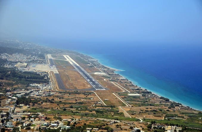 nea-aeroporiki-sindesi-rodos-&ndash;
